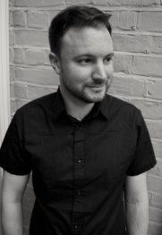 Likovi sami pišu priče Aleks Pavezi