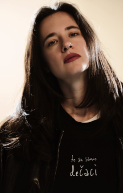 Poezija u muzici može svašta da trpi, na papiru ne Sajsi MC o zbirci „Šta žulja zgrade?