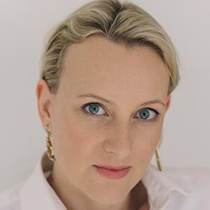 Kloe Espozito Opaka